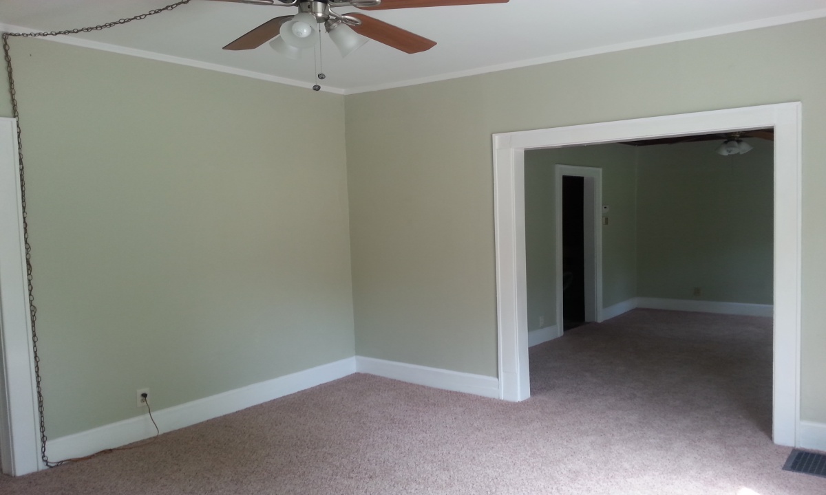 1605 S Vermont Avenue,Independence,Missouri,64052,4 Bedrooms Bedrooms,3 BathroomsBathrooms,Single Family Home,S Vermont Avenue,1005